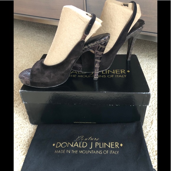 Donald Pliner Couture Suede  Platform Canna Heels - Picture 1 of 6